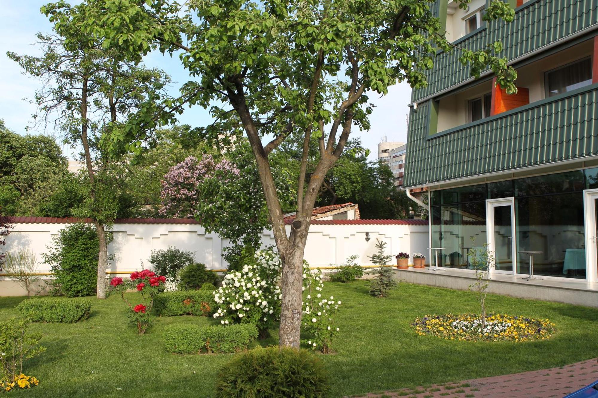 Hotel Jasmine Brasov Luaran gambar