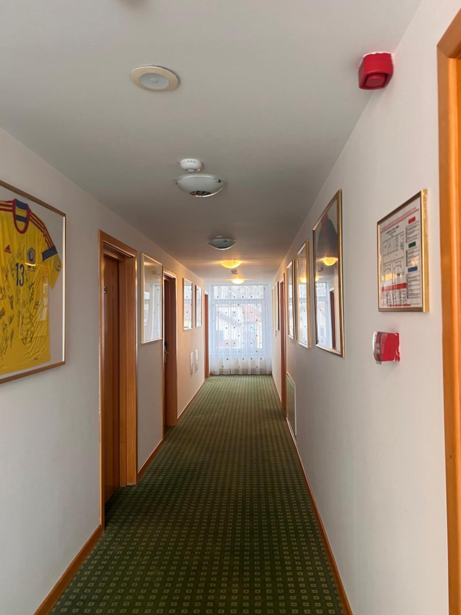 Hotel Jasmine Brasov Luaran gambar