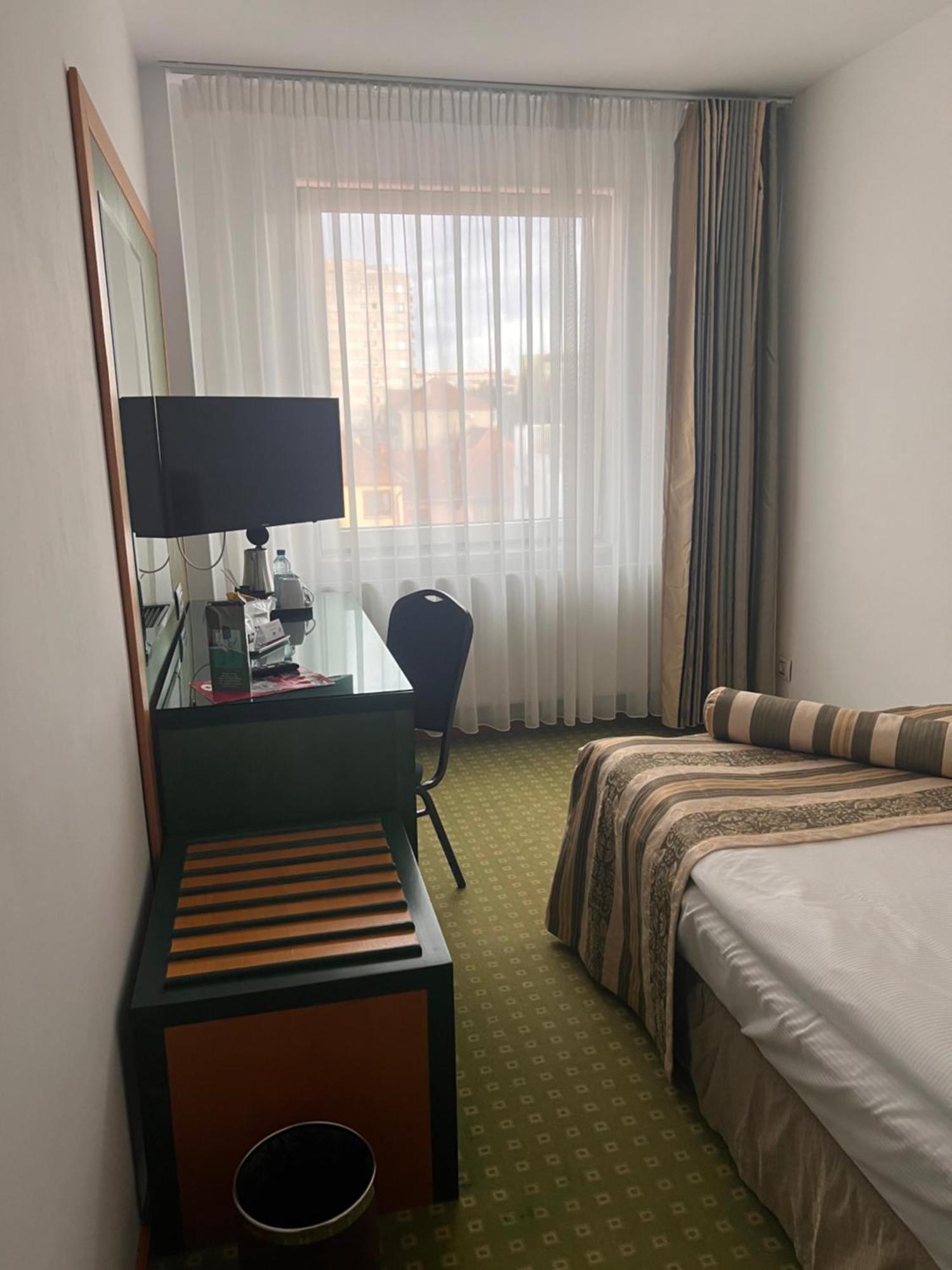 Hotel Jasmine Brasov Luaran gambar