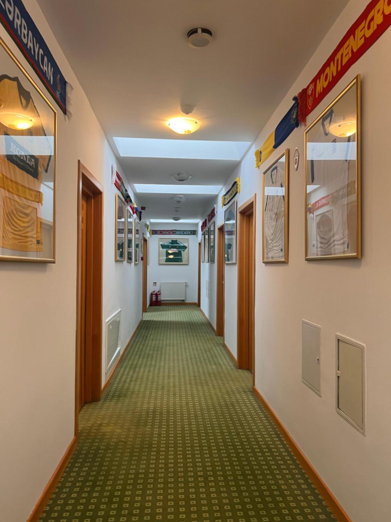 Hotel Jasmine Brasov Luaran gambar