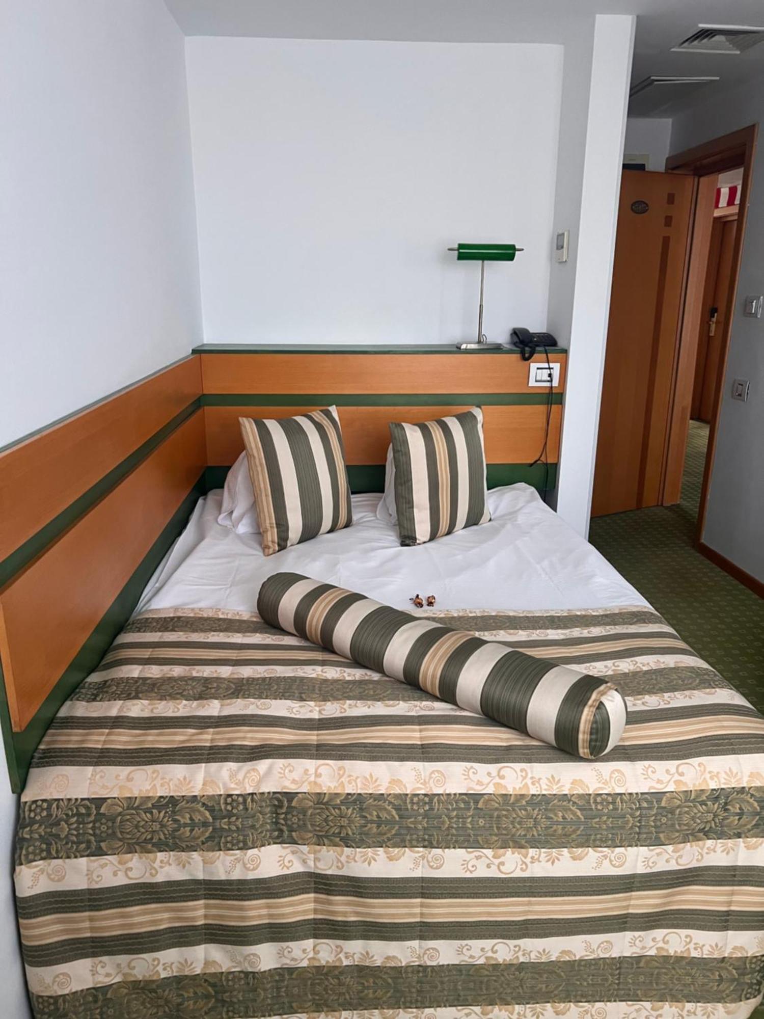 Hotel Jasmine Brasov Luaran gambar